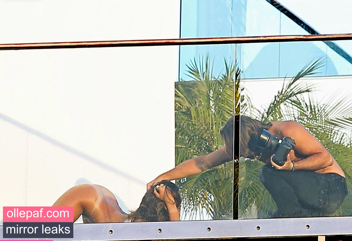 Latest Leaks Rihanna Nude #1381 - Fapello