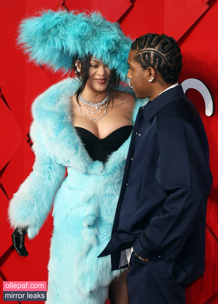 Latest Leaks Rihanna Nude #317 - Fapello