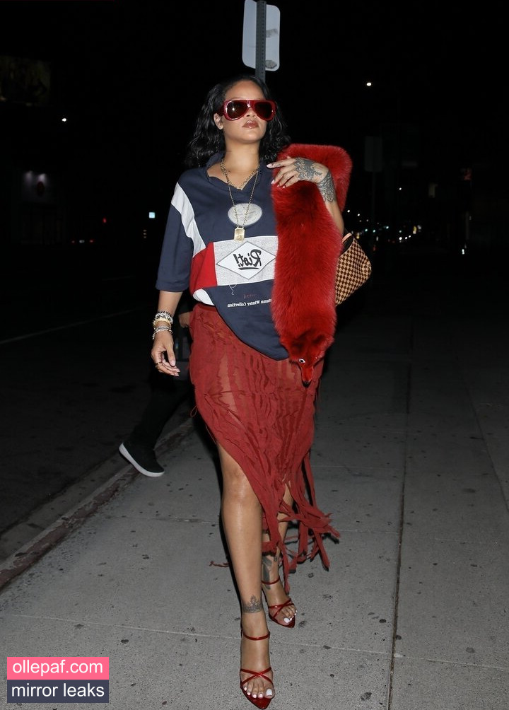 Latest Leaks Rihanna Nude #347 - Fapello