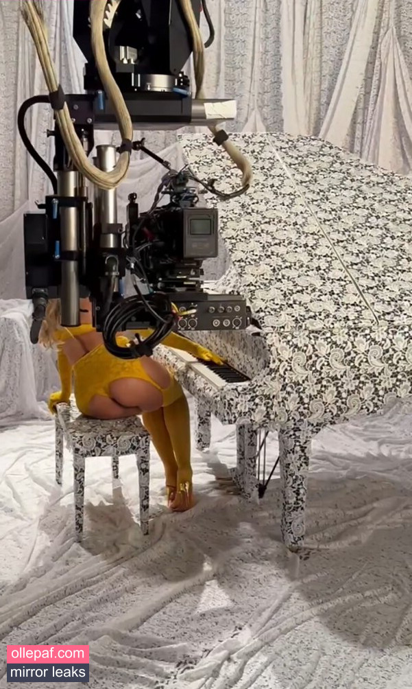 Latest Leaks Rihanna Nude #471 - Fapello