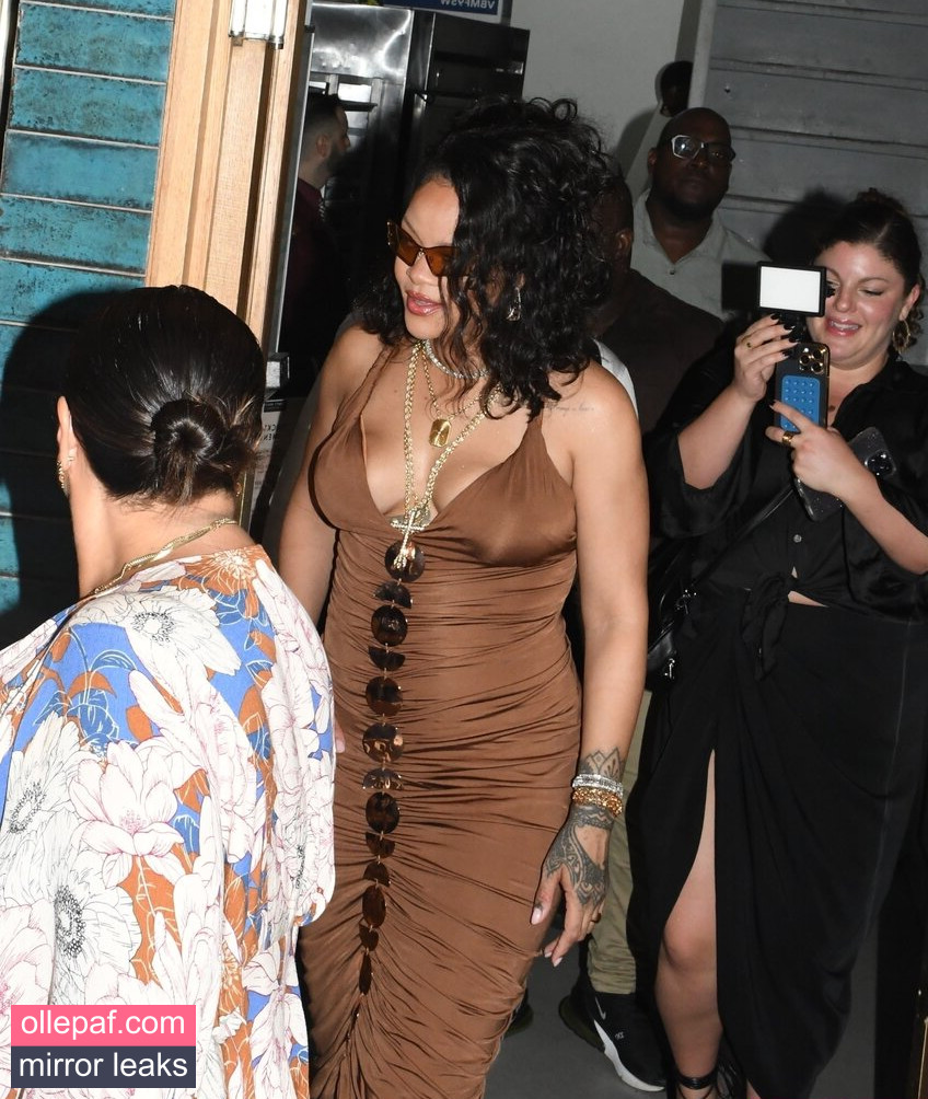 Latest Leaks Rihanna Nude #517 - Fapello