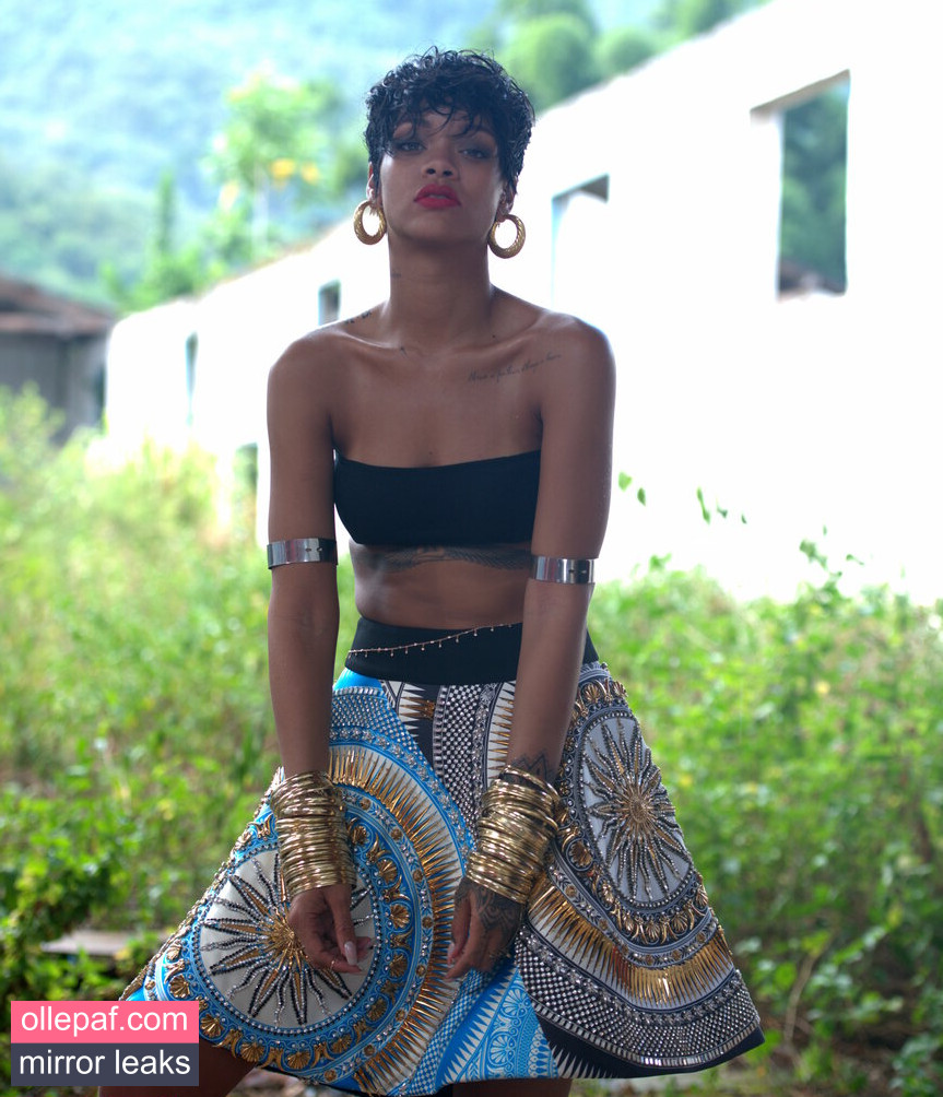 Latest Leaks Rihanna Nude #53 - Fapello