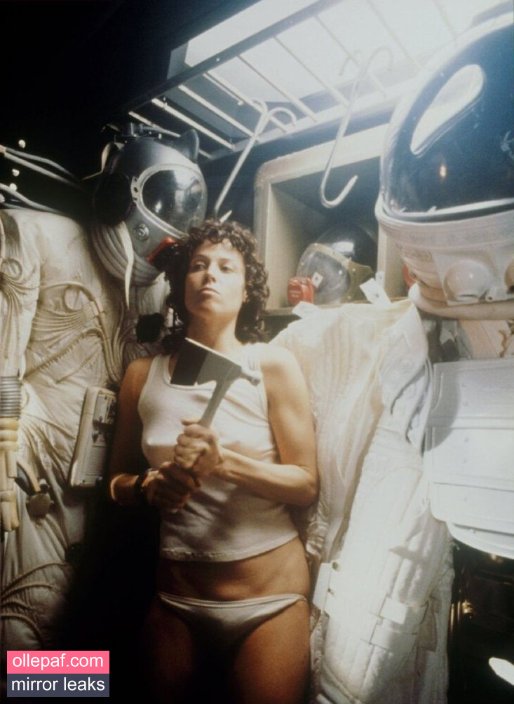 Sigourney Weaver Nude Leaks OnlyFans #30 - Fapello