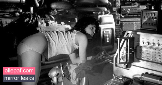 Sigourney Weaver Nude Leaks OnlyFans #99 - Fapello