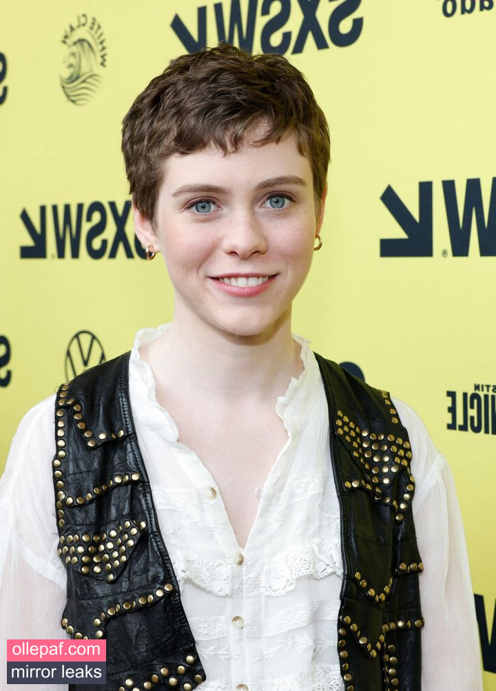 Sophia Lillis Nude Leaks OnlyFans #53 - Fapello