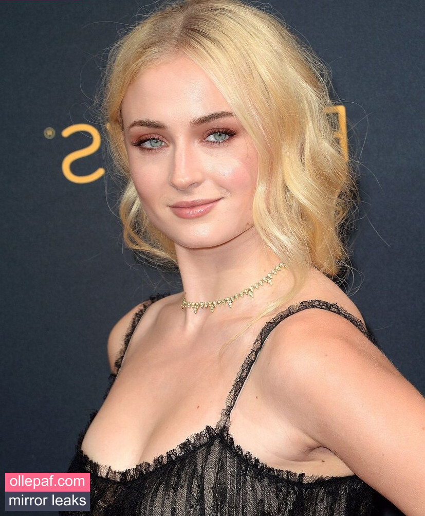 Sophie Turner Nude Leaks OnlyFans #290 - Fapello