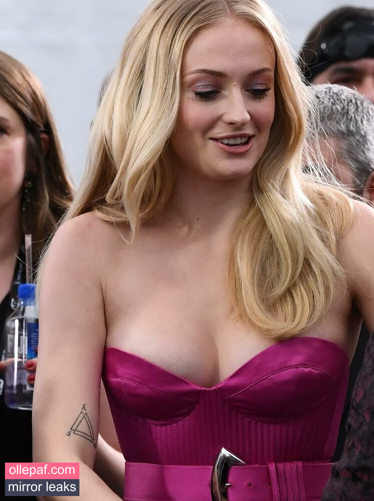 Sophie Turner Nude Leaks OnlyFans #296 - Fapello