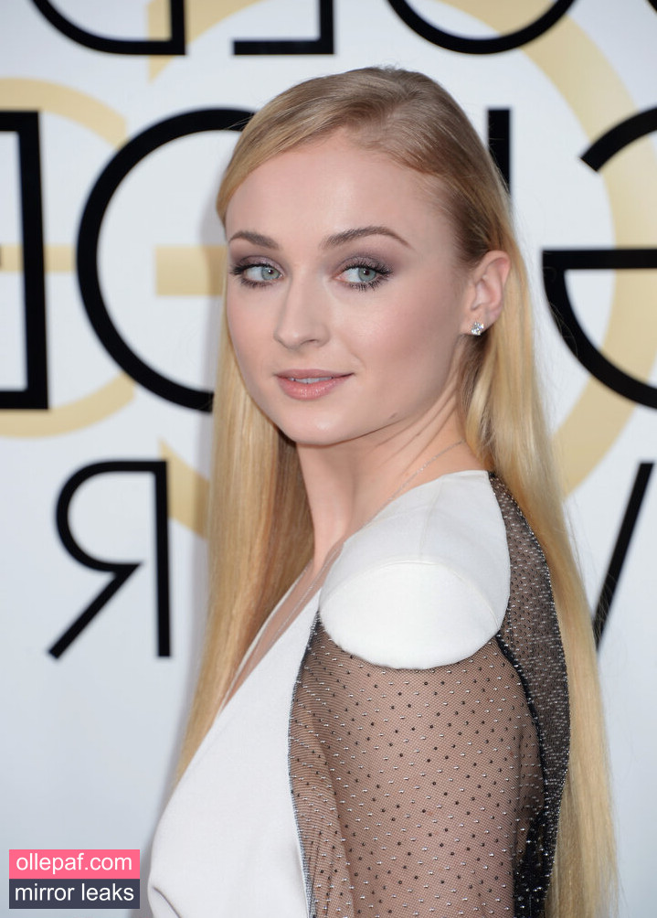 Sophie Turner Nude Leaks OnlyFans #400 - Fapello