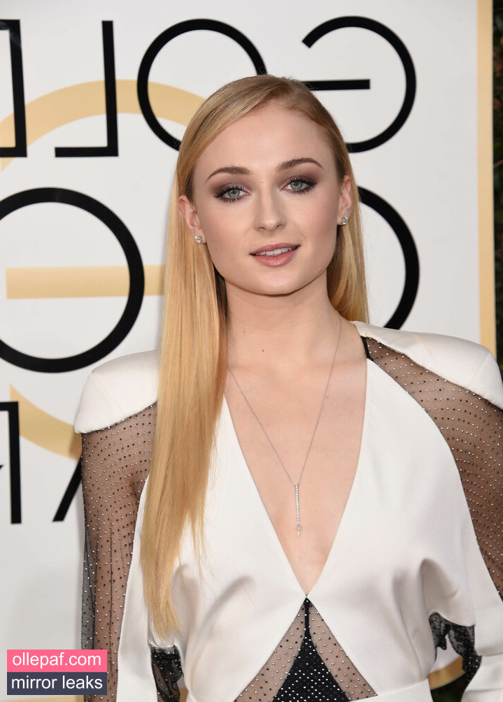 Sophie Turner Nude Leaks OnlyFans #406 - Fapello