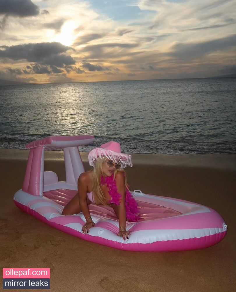 Latest Leaks Tana Mongeau Nude #6 - Fapello
