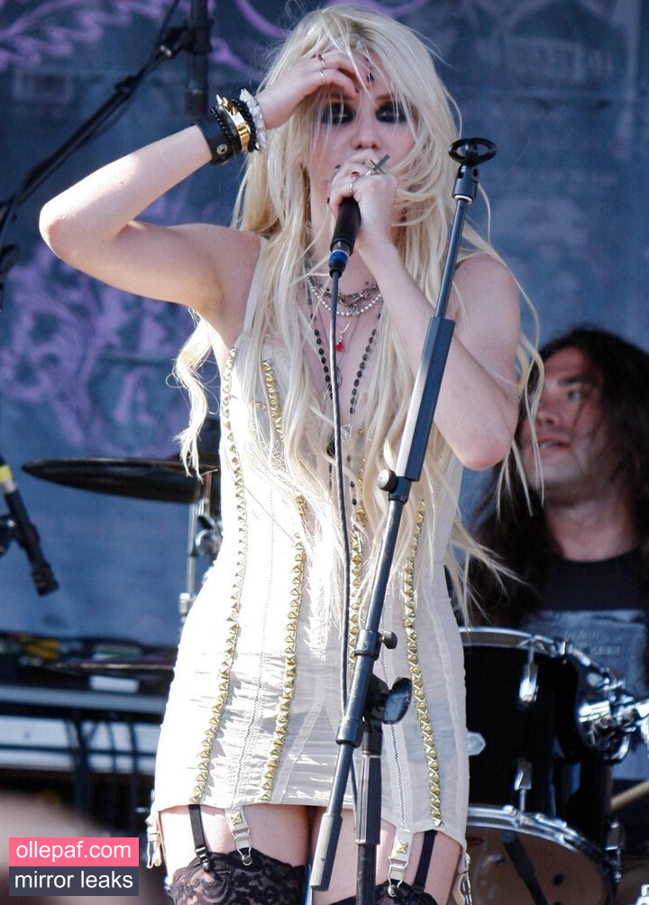 Latest Leaks Taylor Momsen Nude #225 - Fapello