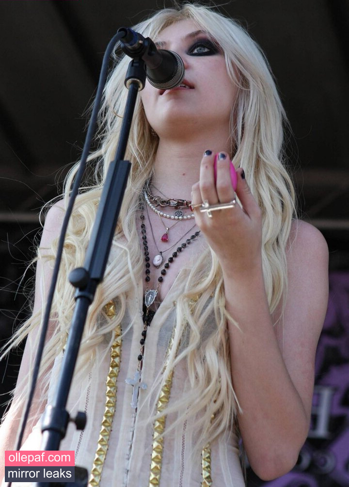 Latest Leaks Taylor Momsen Nude #228 - Fapello
