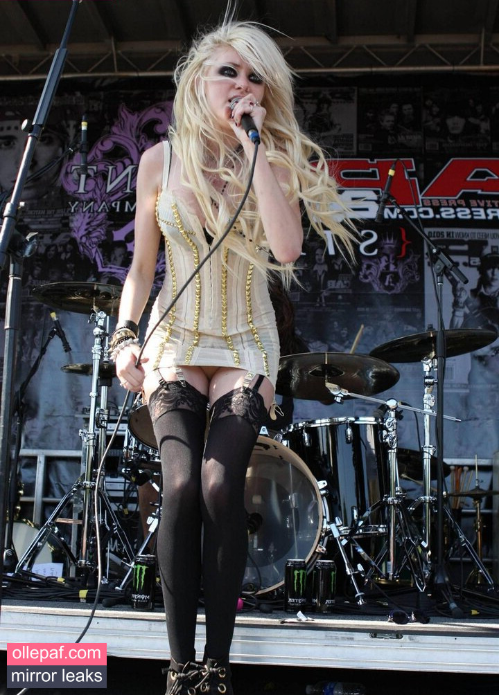 Latest Leaks Taylor Momsen Nude #233 - Fapello