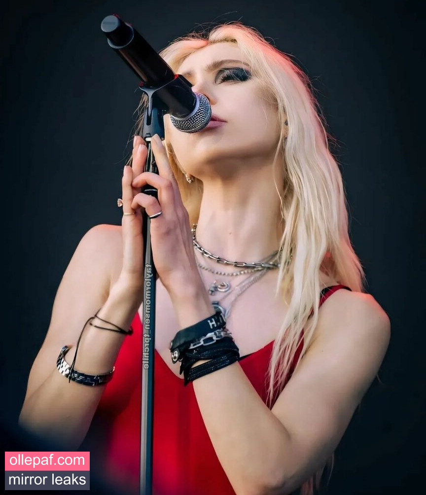 Latest Leaks Taylor Momsen Nude #305 - Fapello