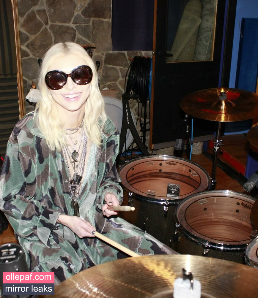 Latest Leaks Taylor Momsen Nude #342 - Fapello