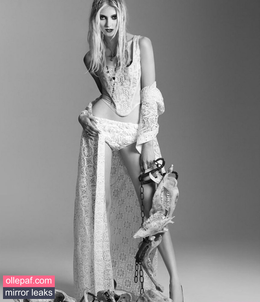 Latest Leaks Taylor Momsen Nude #436 - Fapello