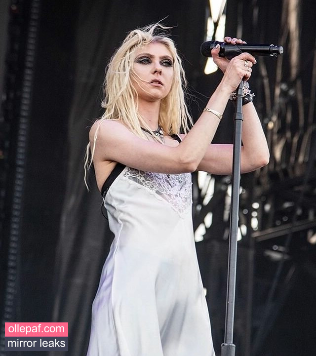 Latest Leaks Taylor Momsen Nude #557 - Fapello