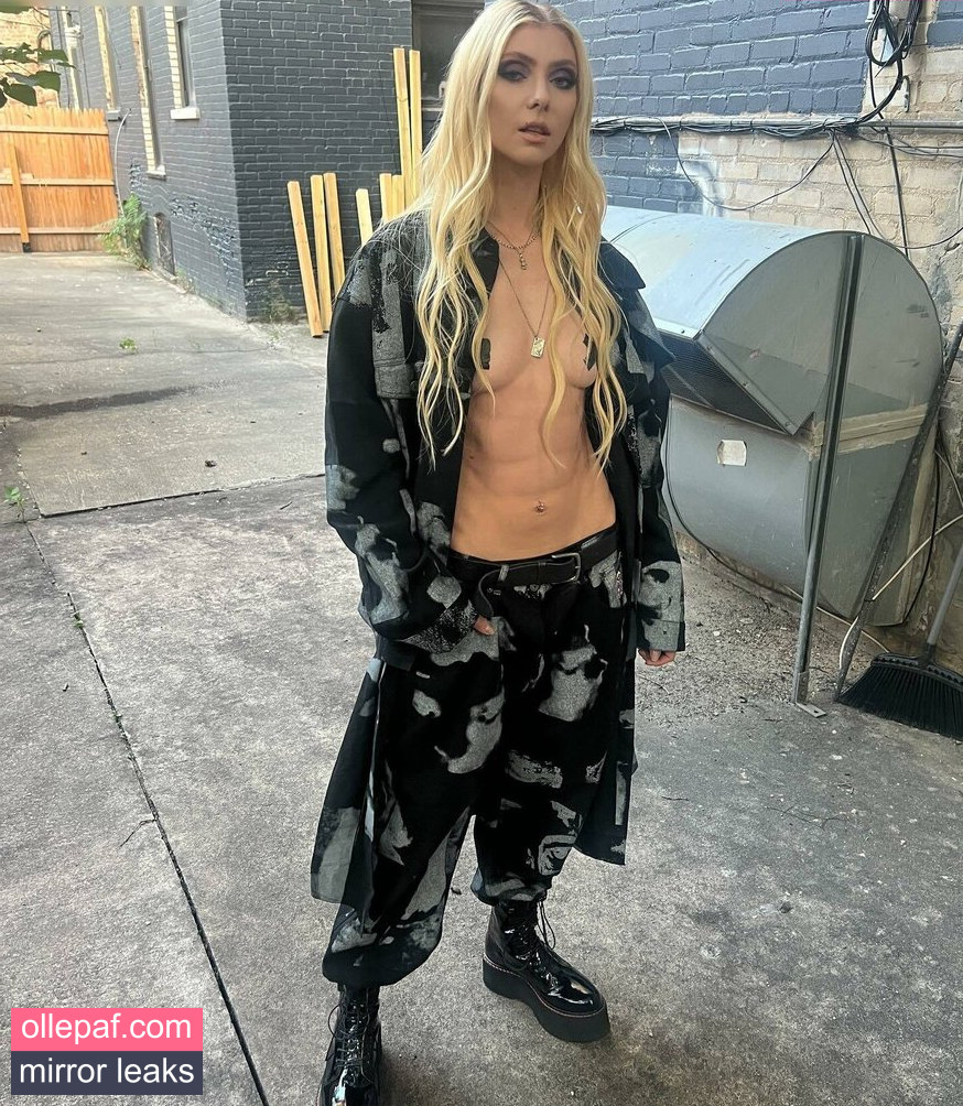 Latest Leaks Taylor Momsen Nude #84 - Fapello