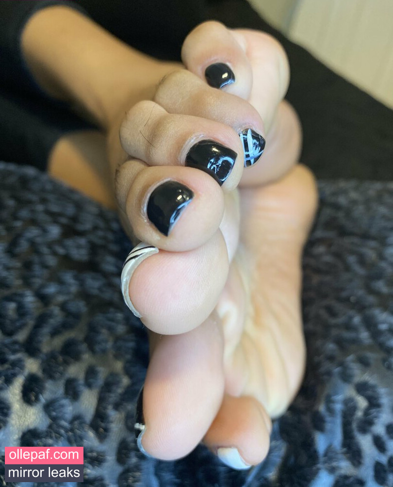 tenlittoes Nude Leaks OnlyFans - Fapello