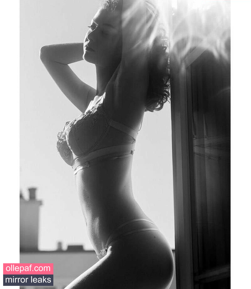 Latest Leaks Vanille Barres Nude #151 - Fapello
