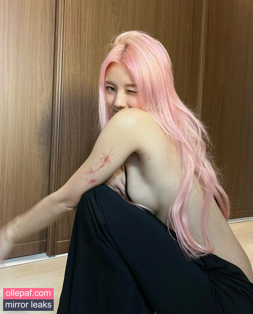 Latest Leaks Vyvan Le Nude #3 - Fapello