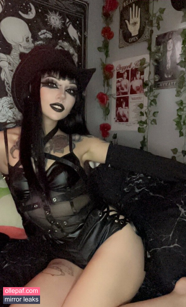 Latest Leaks xxgothdollyxx Nude #40 - Fapello