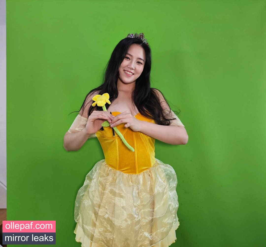 Latest Leaks Yuggie_TV Nude #49 - Fapello